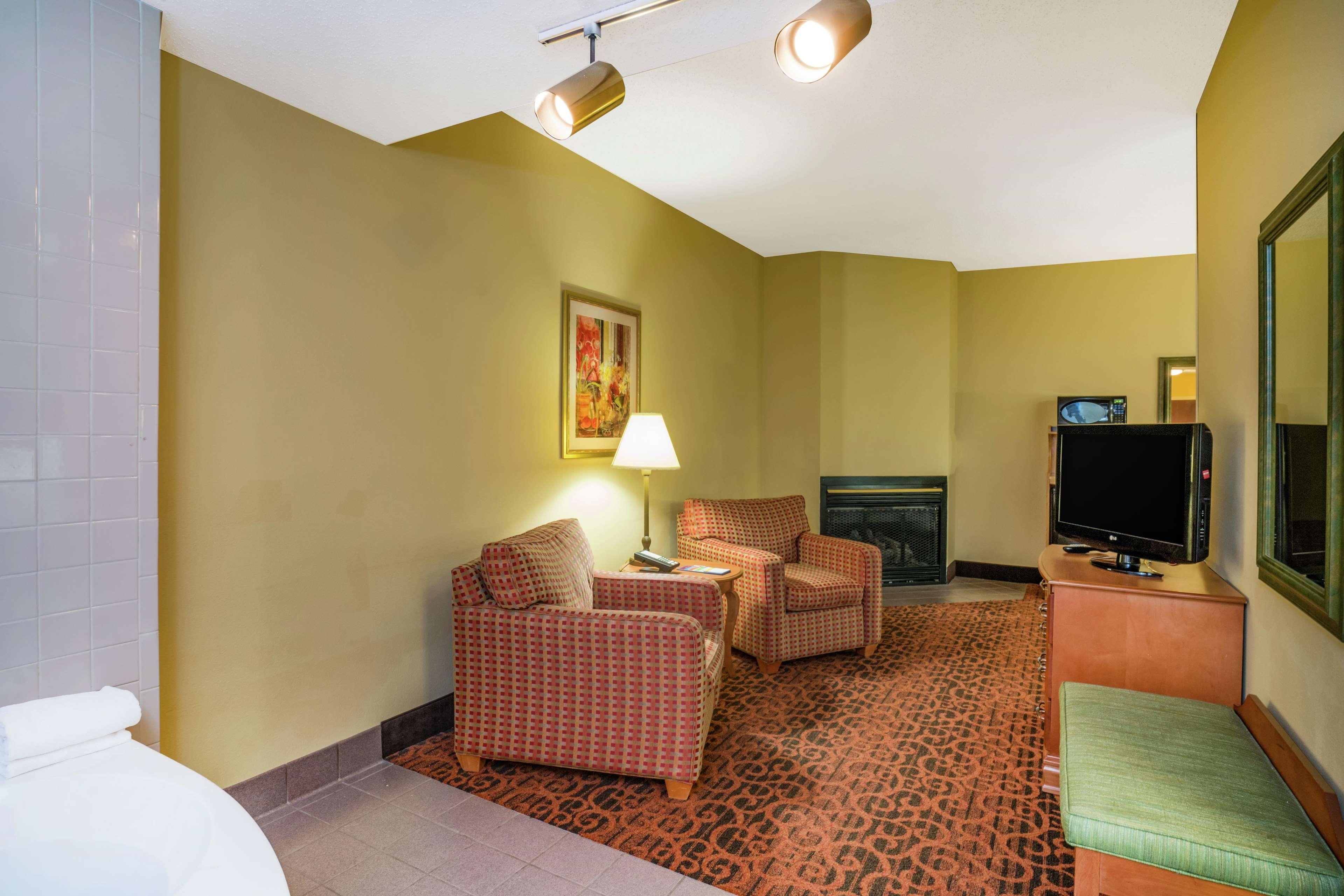 Hampton Inn Bardstown Exteriör bild