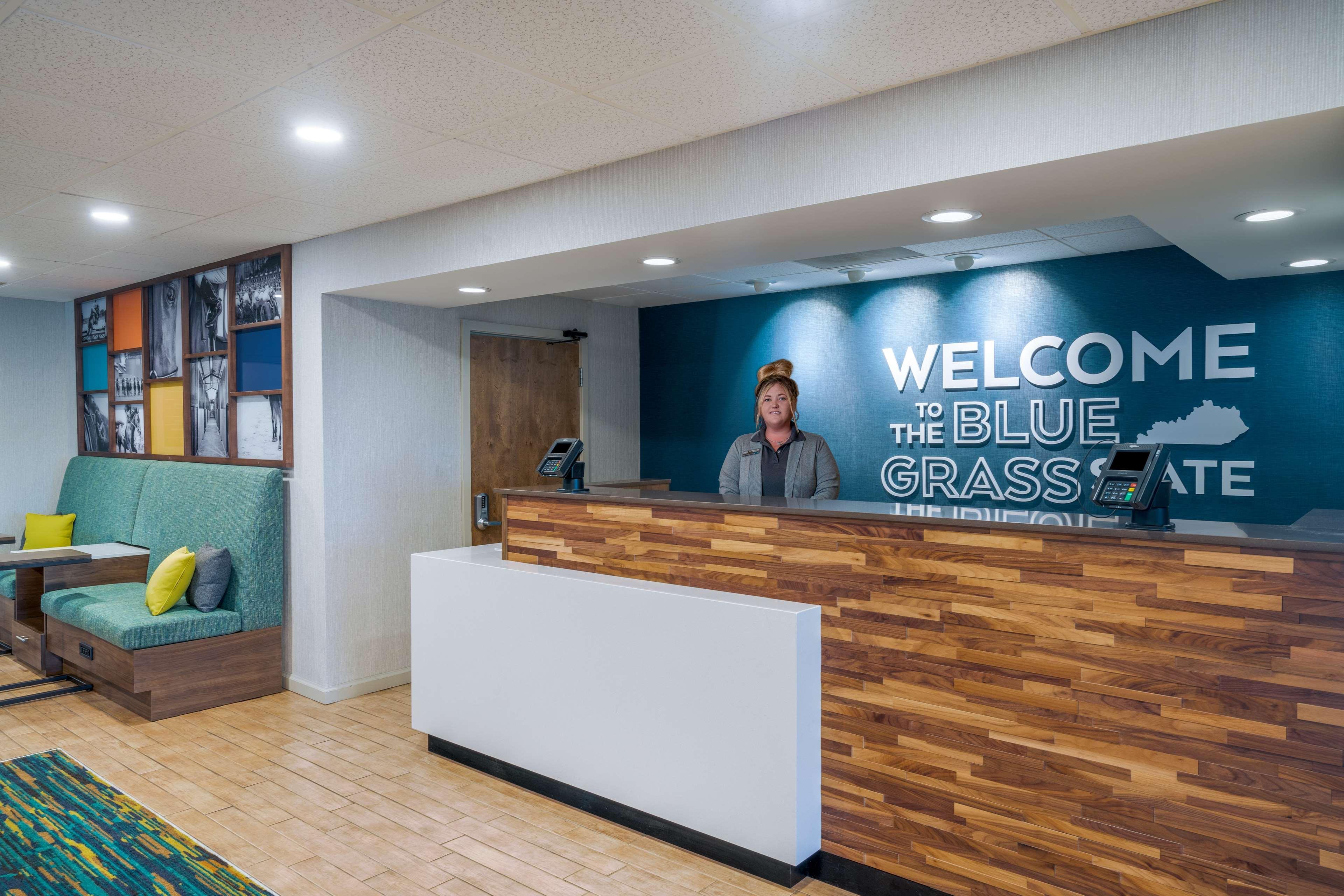 Hampton Inn Bardstown Exteriör bild
